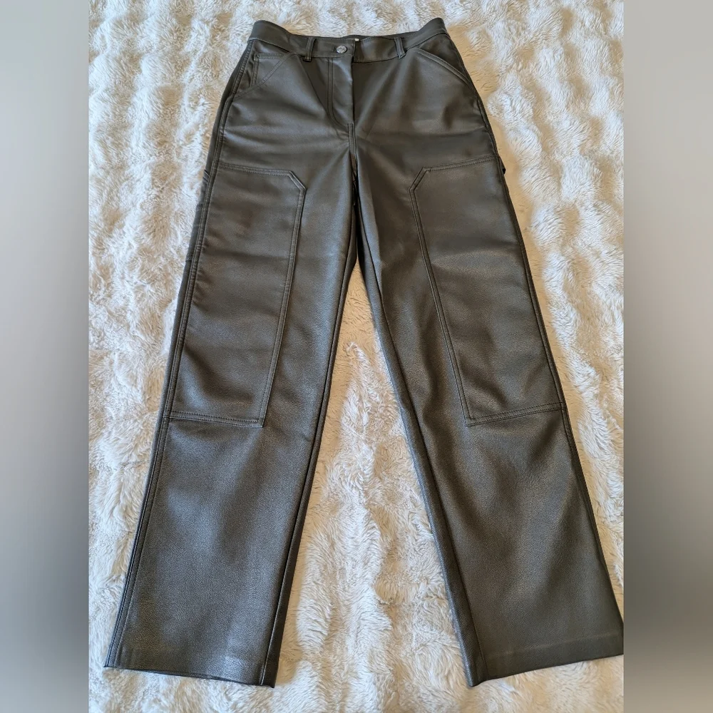 NWOT Aritzia Wilfred Vegan Leather Cargo Pants Olive Green - Picture 2 of 7